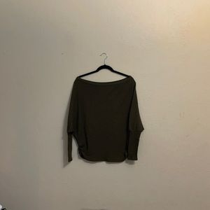 Army green Zeena light sweater